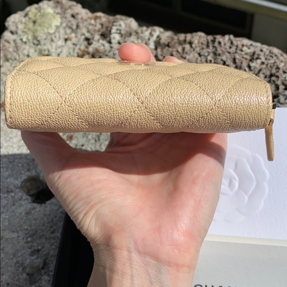 💯 Authentic Chanel Zippy Card Case - Picture 4 of 7